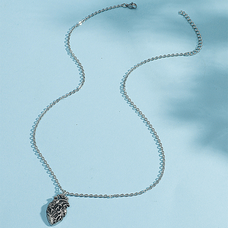 Smears The Walking Dead Heart Lovers Organ Necklace