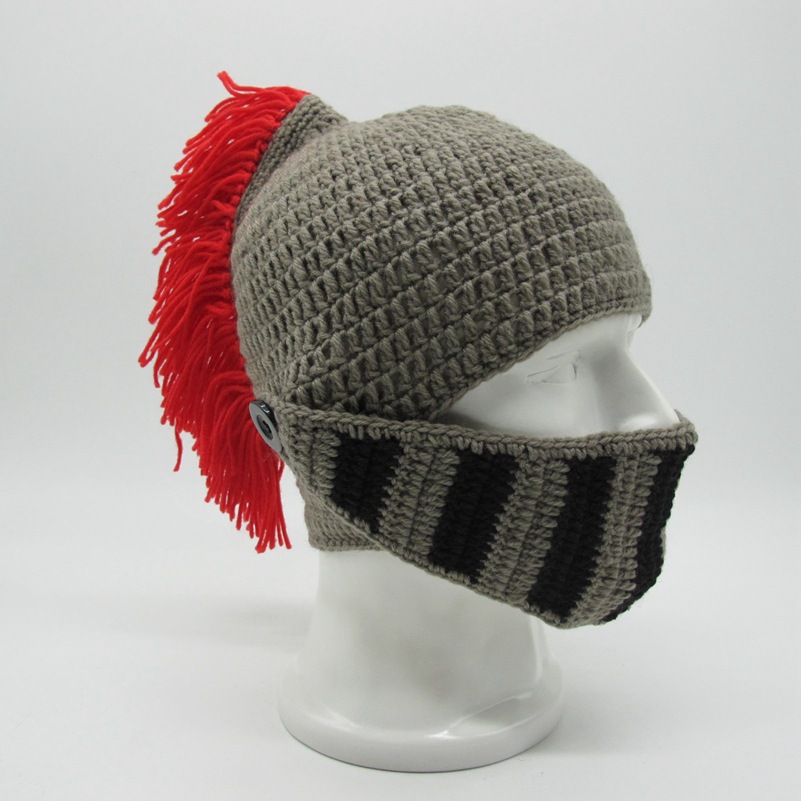 Funny Hat Creative Hand-woven Knight Hat Helmet Shape — foto 2