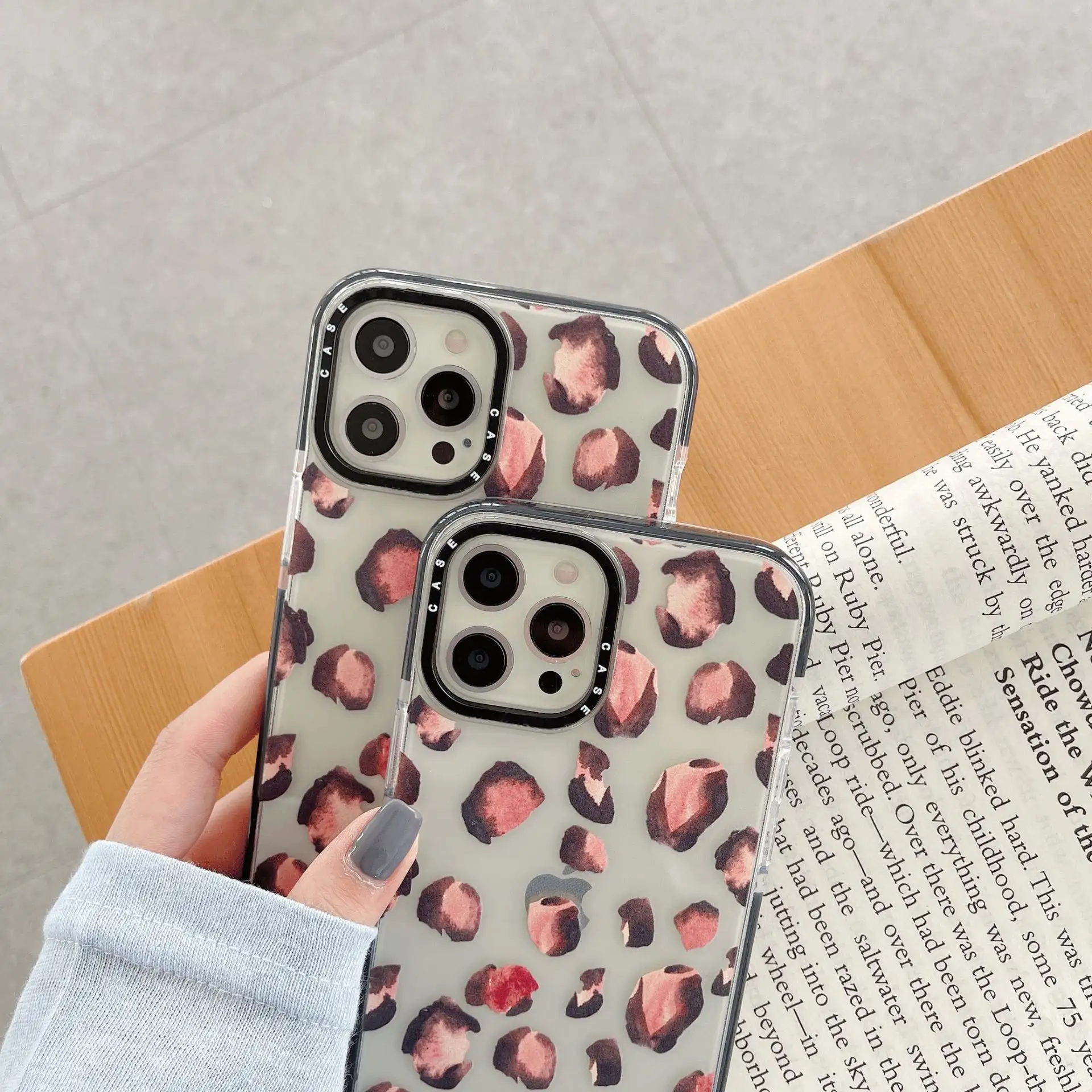 Coffee Pattern Leopard Print Transparent Silicone Phone Case
