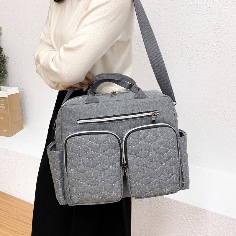 Title 3, Multifunctional Large Capacity Messenger Should...