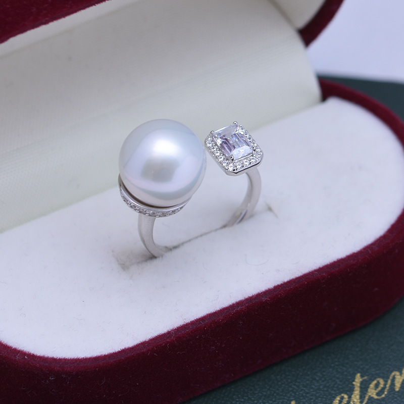 Title 4, Freshwater Pearl Ring 12-13mm White Perfect Cir...