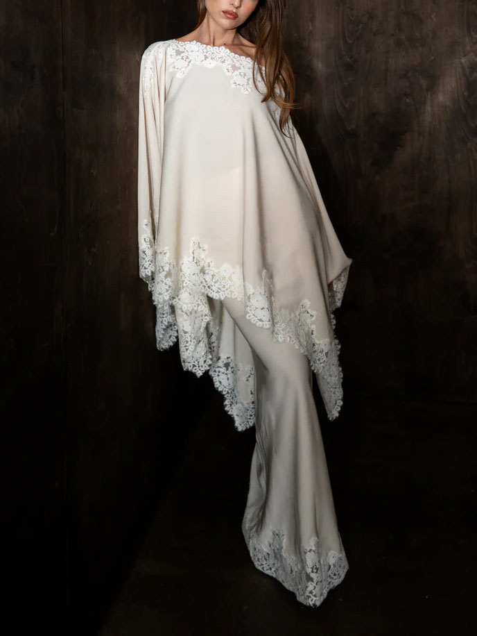 Elegant And Luxurious Lace-trimmed Shawl Dress - imagen 1