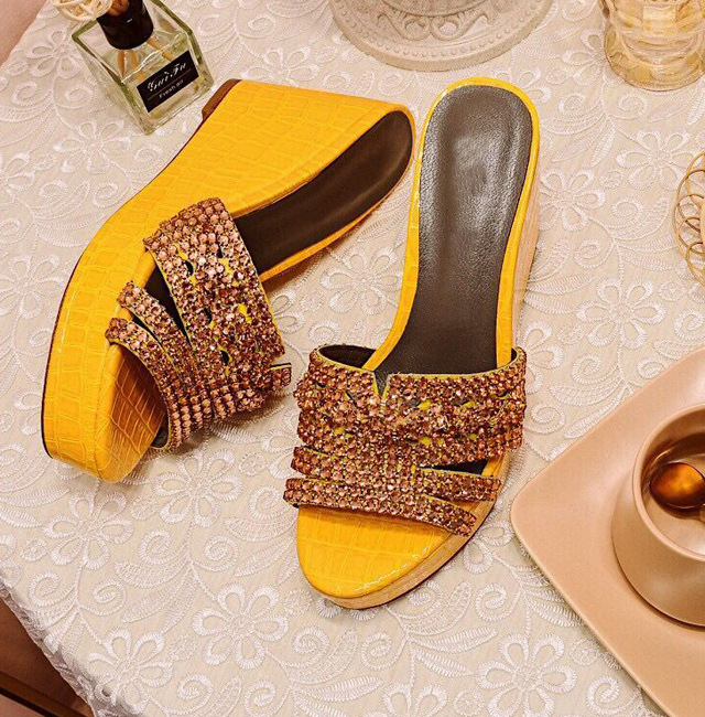 Fashion Wedge Heel Shiny Rhinestone Slippers