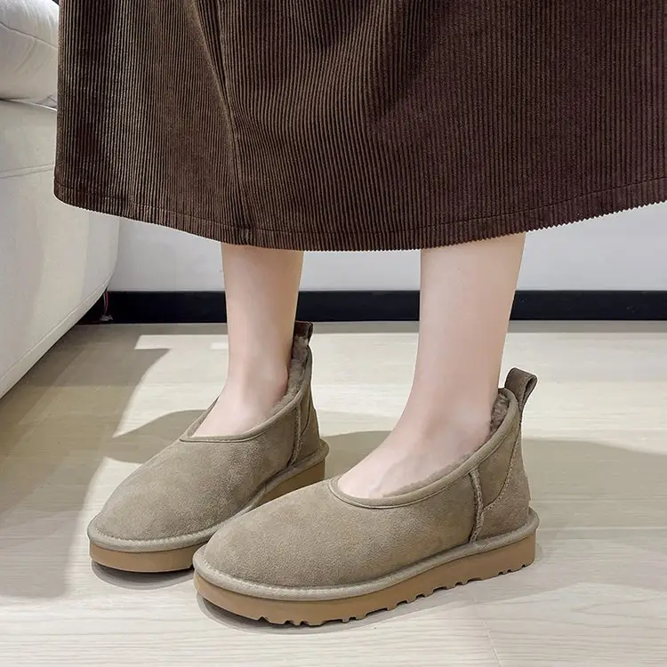 2026 AW New Women's Sheepskin Snow Boots