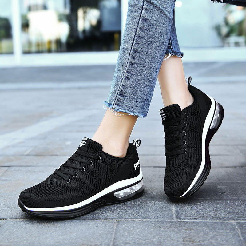 Women's Lightweight Soft-soled Cushioned Running Shoes