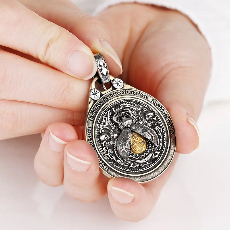 Scarab Mechanism Wandering Coin Pendant Male Necklace Female