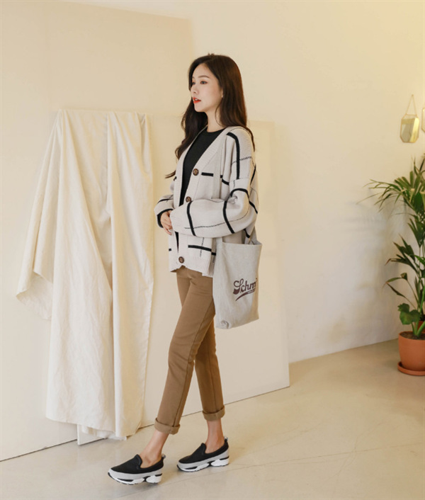 New Loose And Thin Single-breasted College Style Coat Sweater