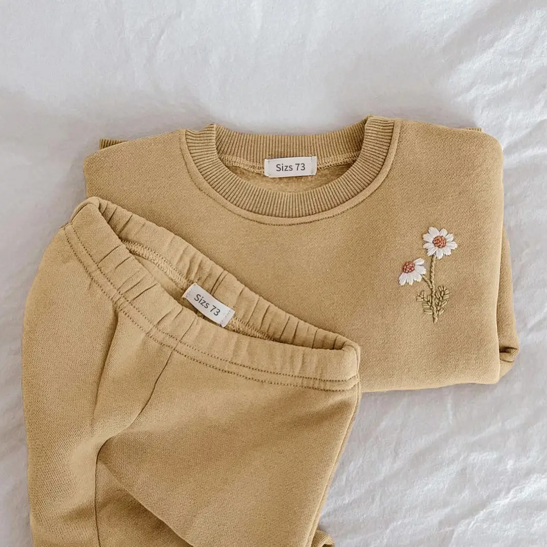 Fleece-lined Sweater Suit Chrysanthemum Embroidery Children