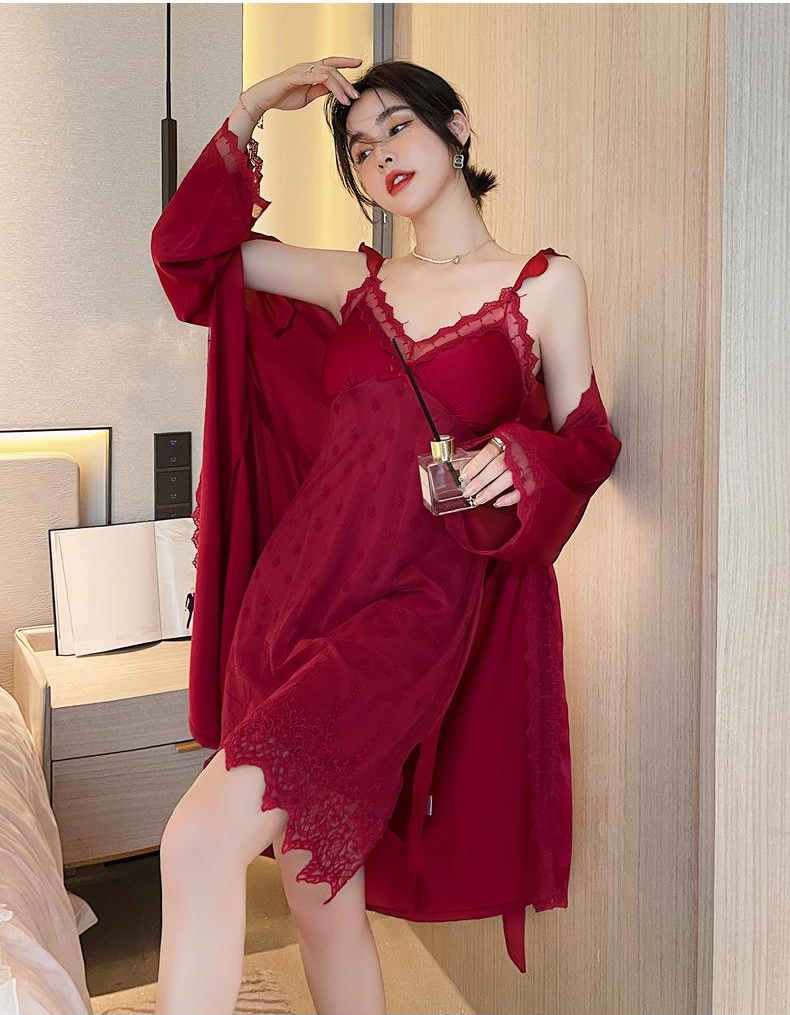 Title 4, Two-piece Nightgown With Ice Silk Sling Skirt