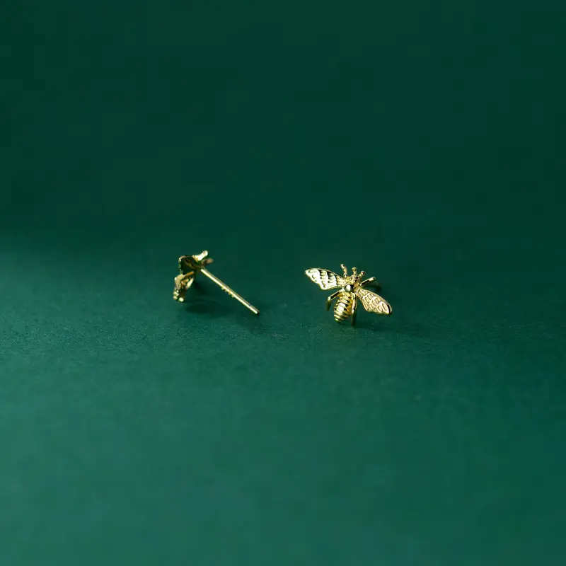 Fashion Bee Ear Studs Female Cute