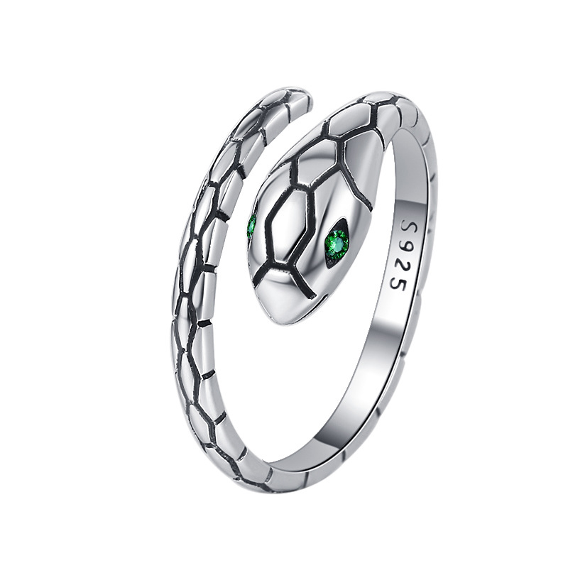 Title 4, Anello a occhio di serpente verde in argento st...