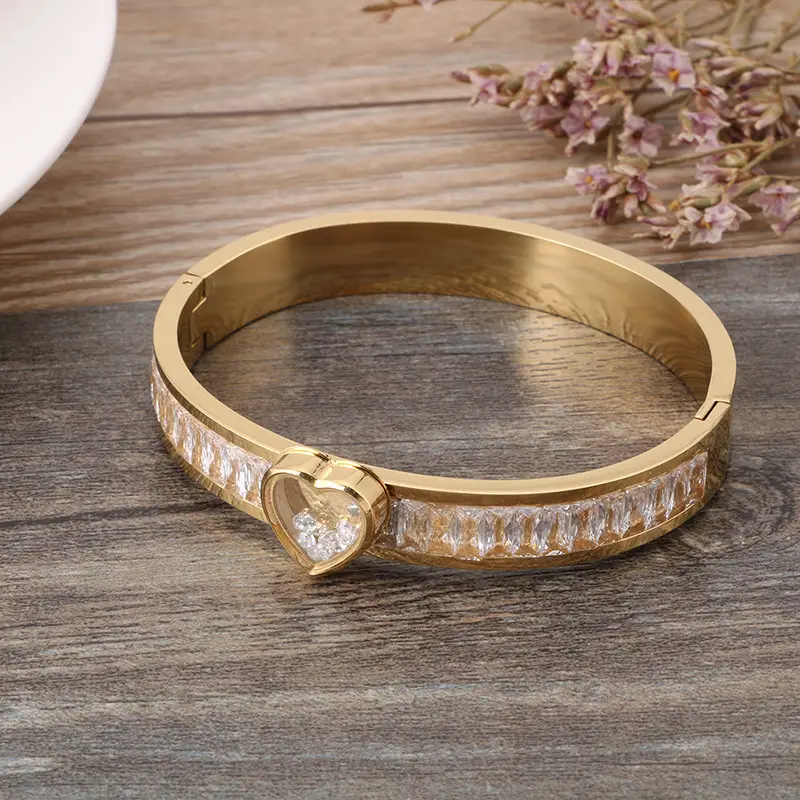 Fashion Titanium Steel Heart Shaped Zircon Bracelet