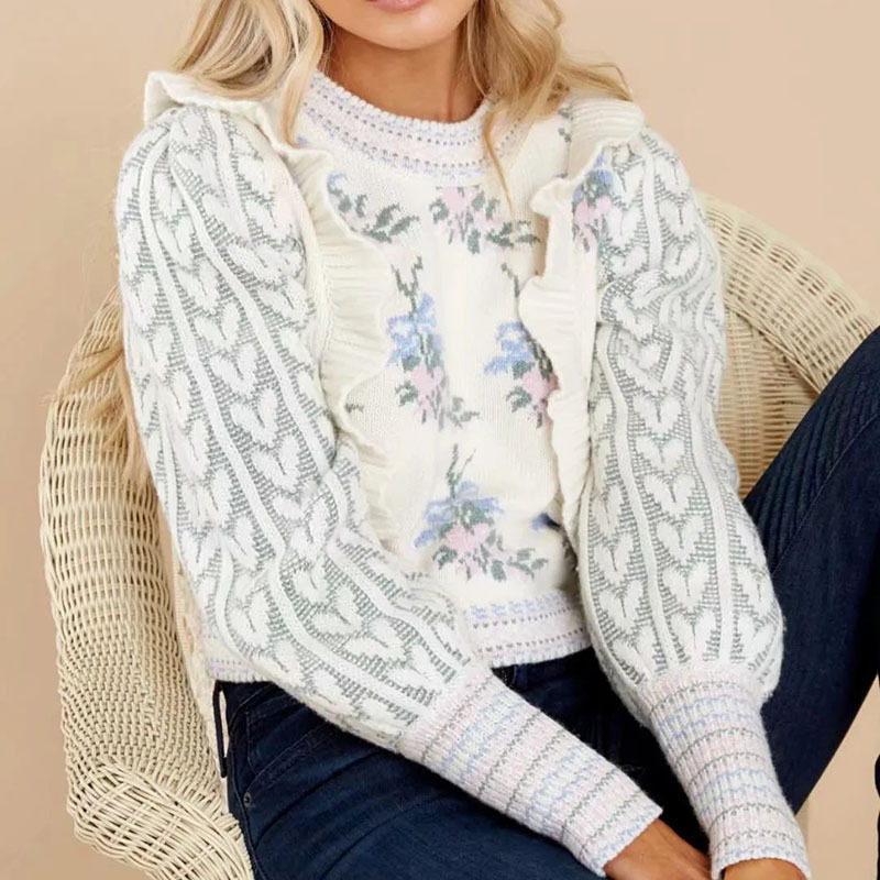 Title 2, Damen Pullover mit Blumenrüschen und Ziernähten...