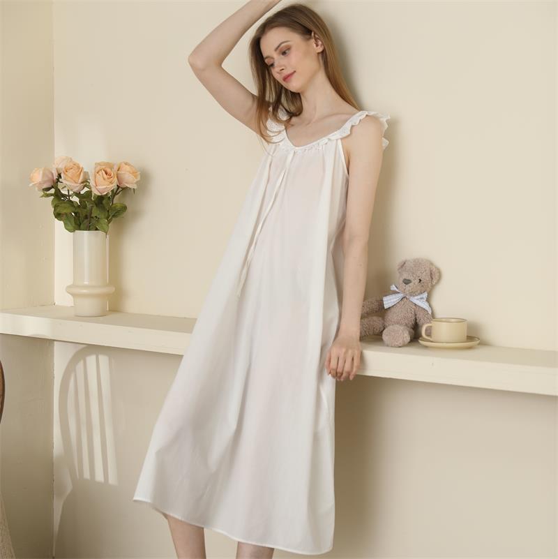 Title 4, Pure Desire Hong Kong Style Retro Nightgown