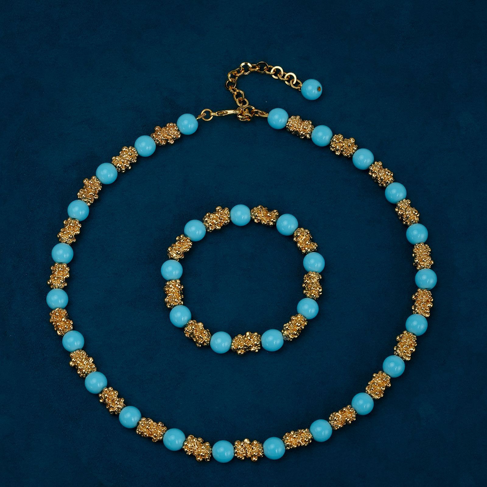 Fashionable Versatile Artsy Retro Bracelet Necklace Set