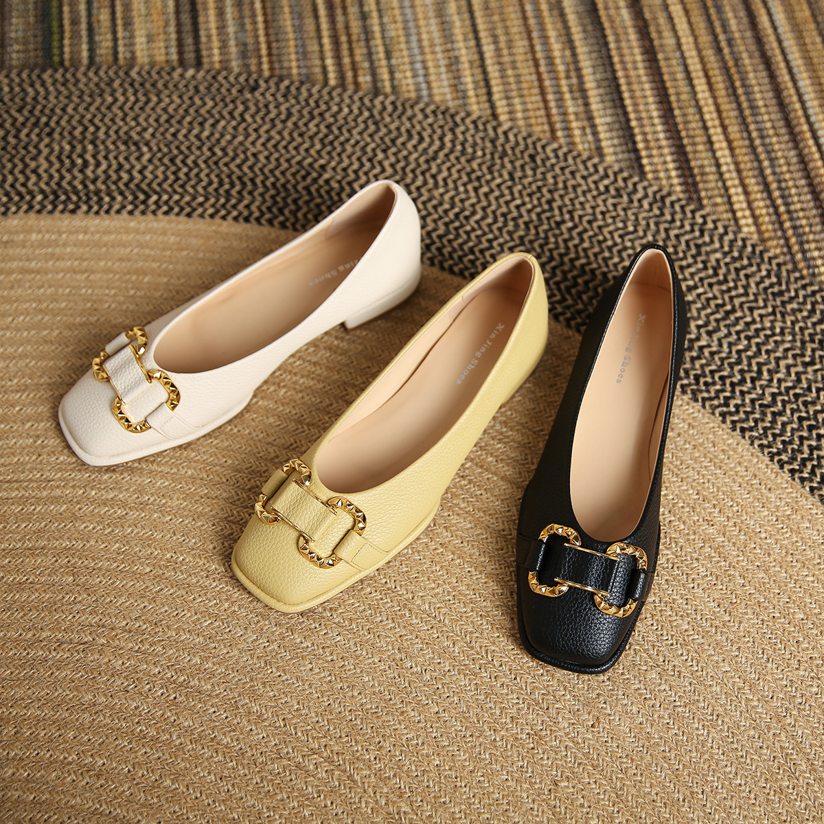 Pebbled Pumps Horsebit Low-heel Shoes