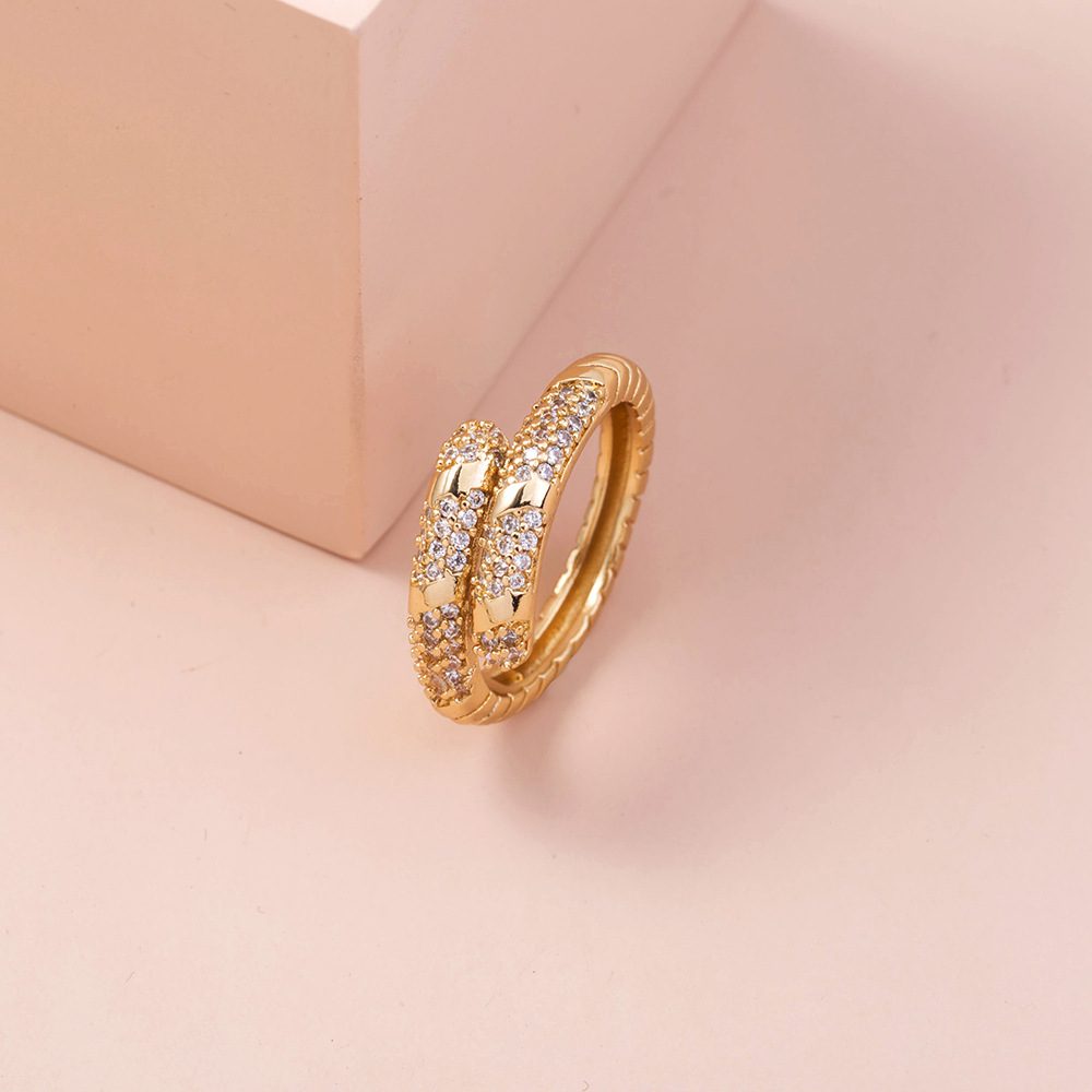 Luxury Micro-set Zircon Niche Design Gemstone Ring