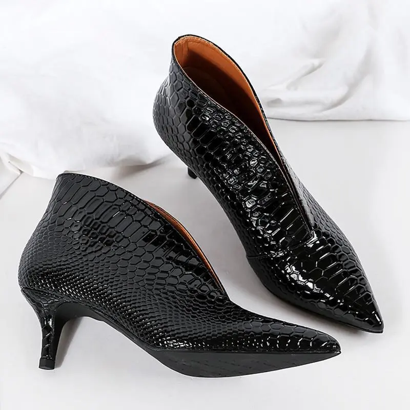Pointed Toe Thin High Heel Lacquer Short Boots For Women - Black