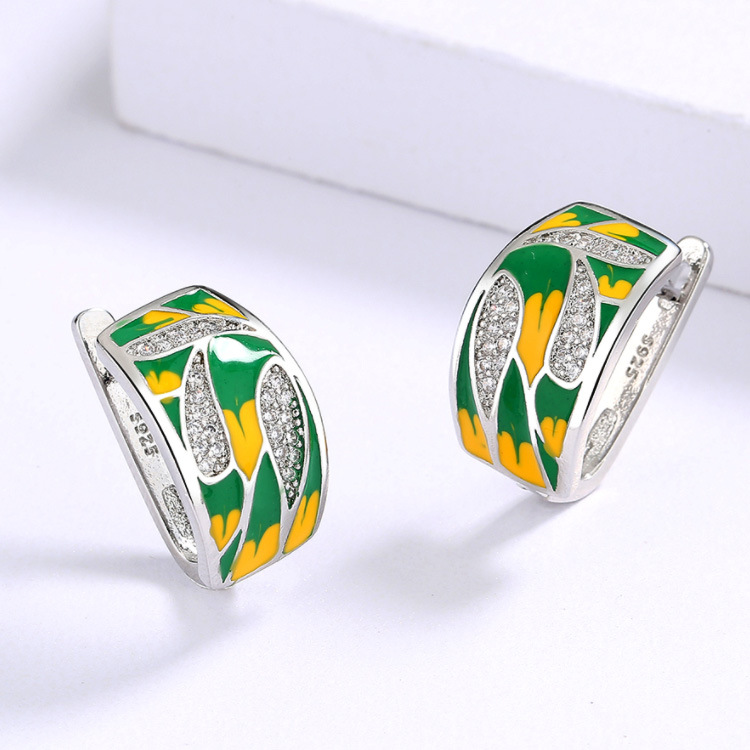 Ladies Elegant Stud Earrings Wedding Resort Jewelry