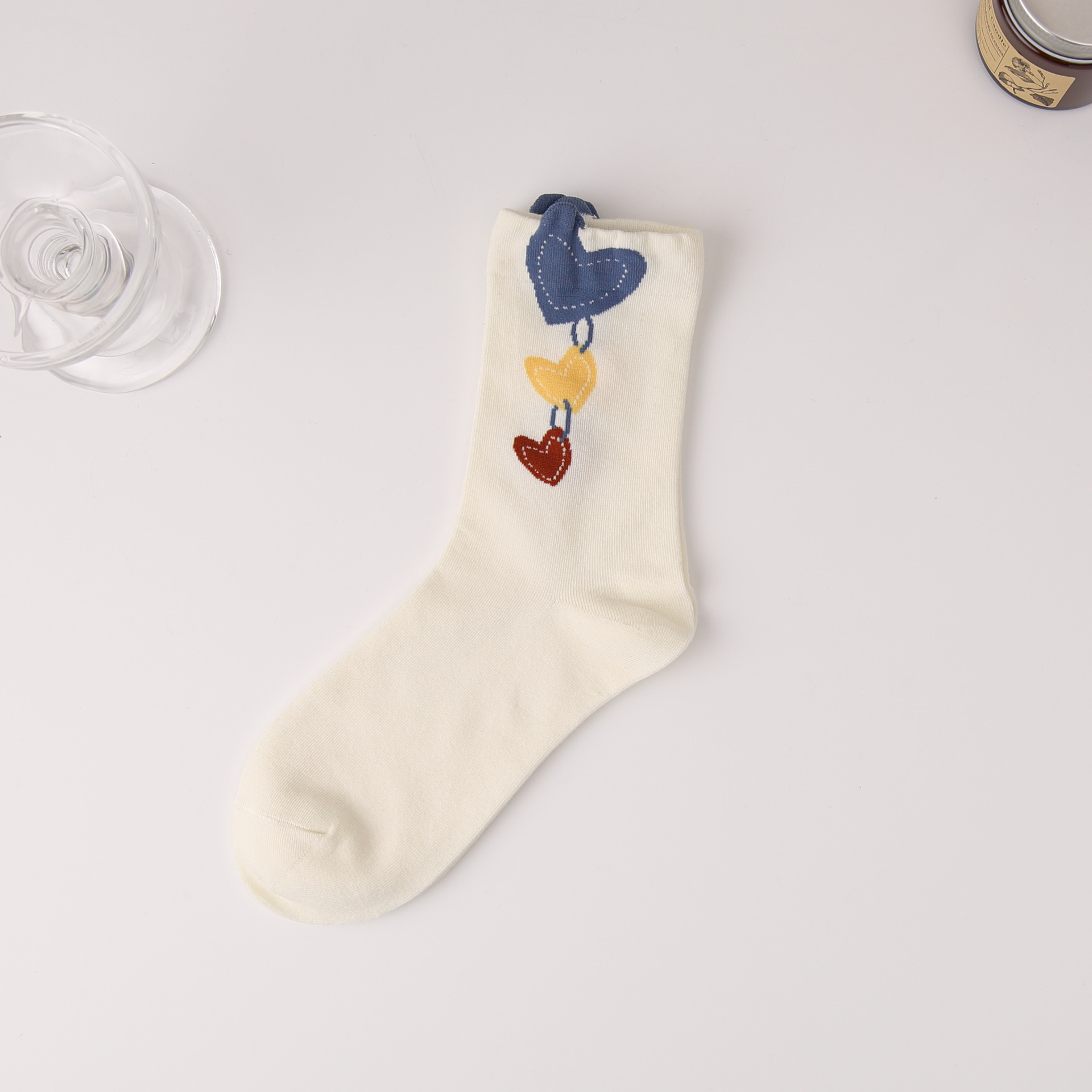 Socks Tide Mid-thigh Socks Three-dimensional Butterfly – White background a heart, One size