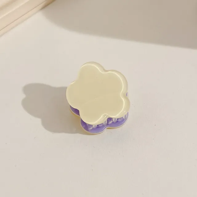 Small Bangs With Broken Hair Clips On The Forehead Light Yellow Small Flower - Shop at LoveMi
