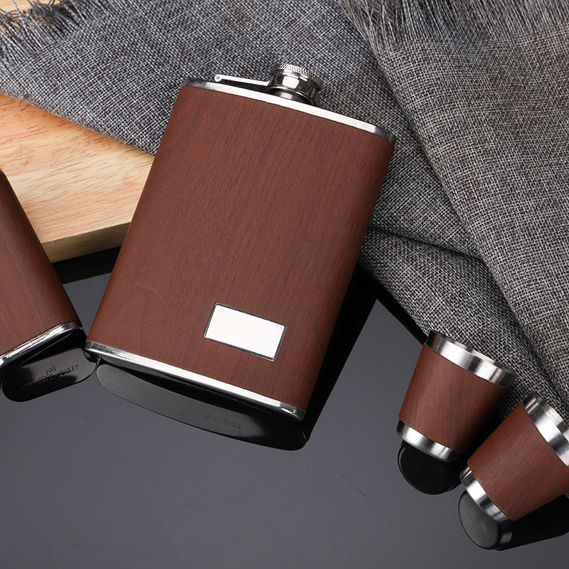 Outdoor stainless steel hip flask wood grain leather suit