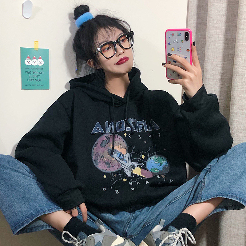 Long-Sleeved Alien Print Padded Sweatshirt