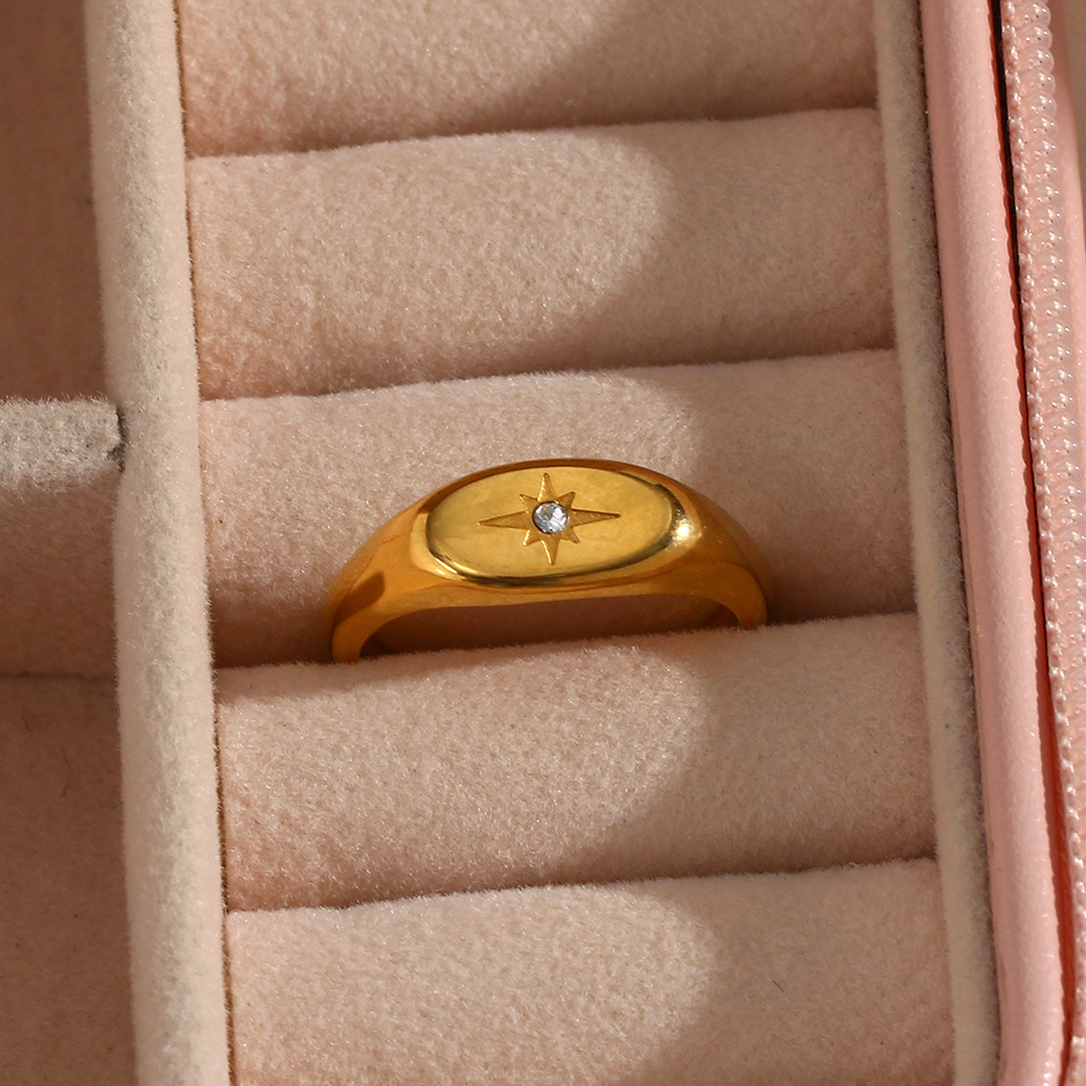 Golden Oval Star Zircon Ring