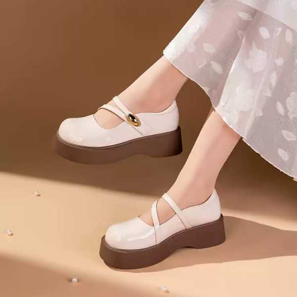 Vintage Platform Mary Jane Flats — worn view 4