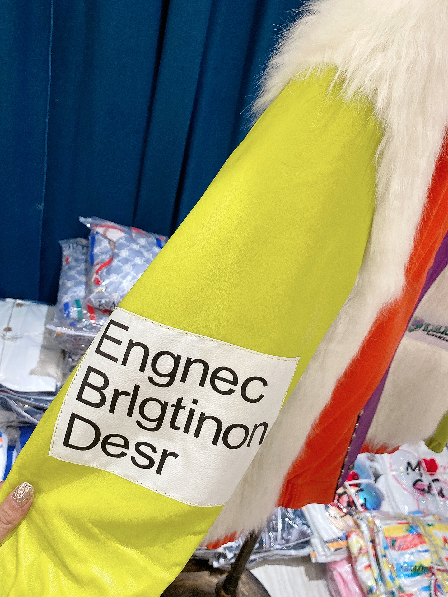 New Style Fur All In One Women's Short Tuscan Lamb Wool Coat