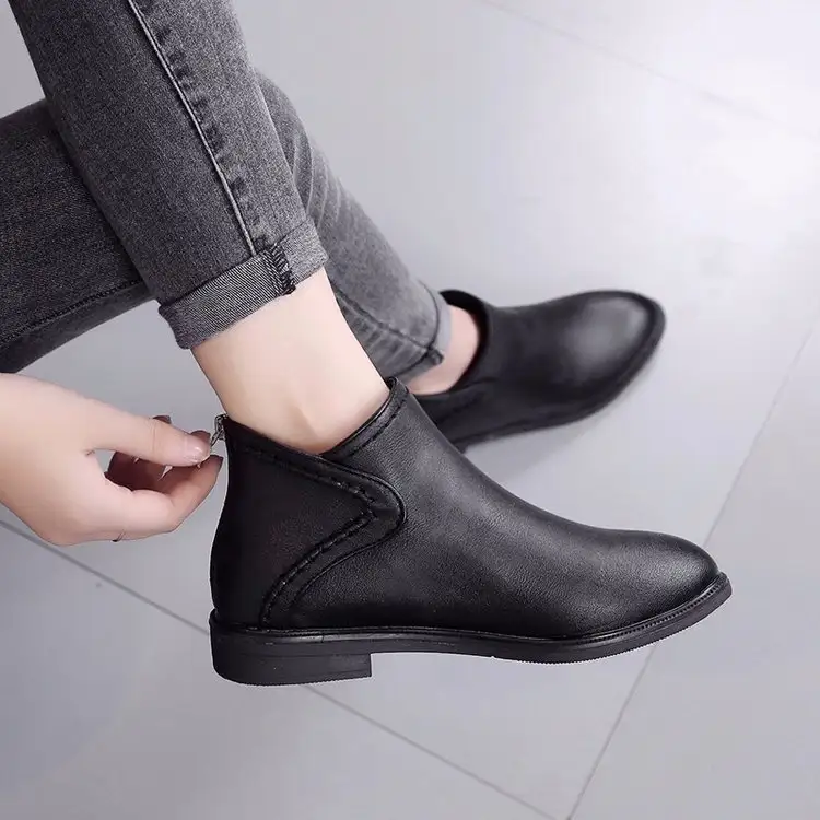 Women's Flat Heel Pointed Zip Martin Boots