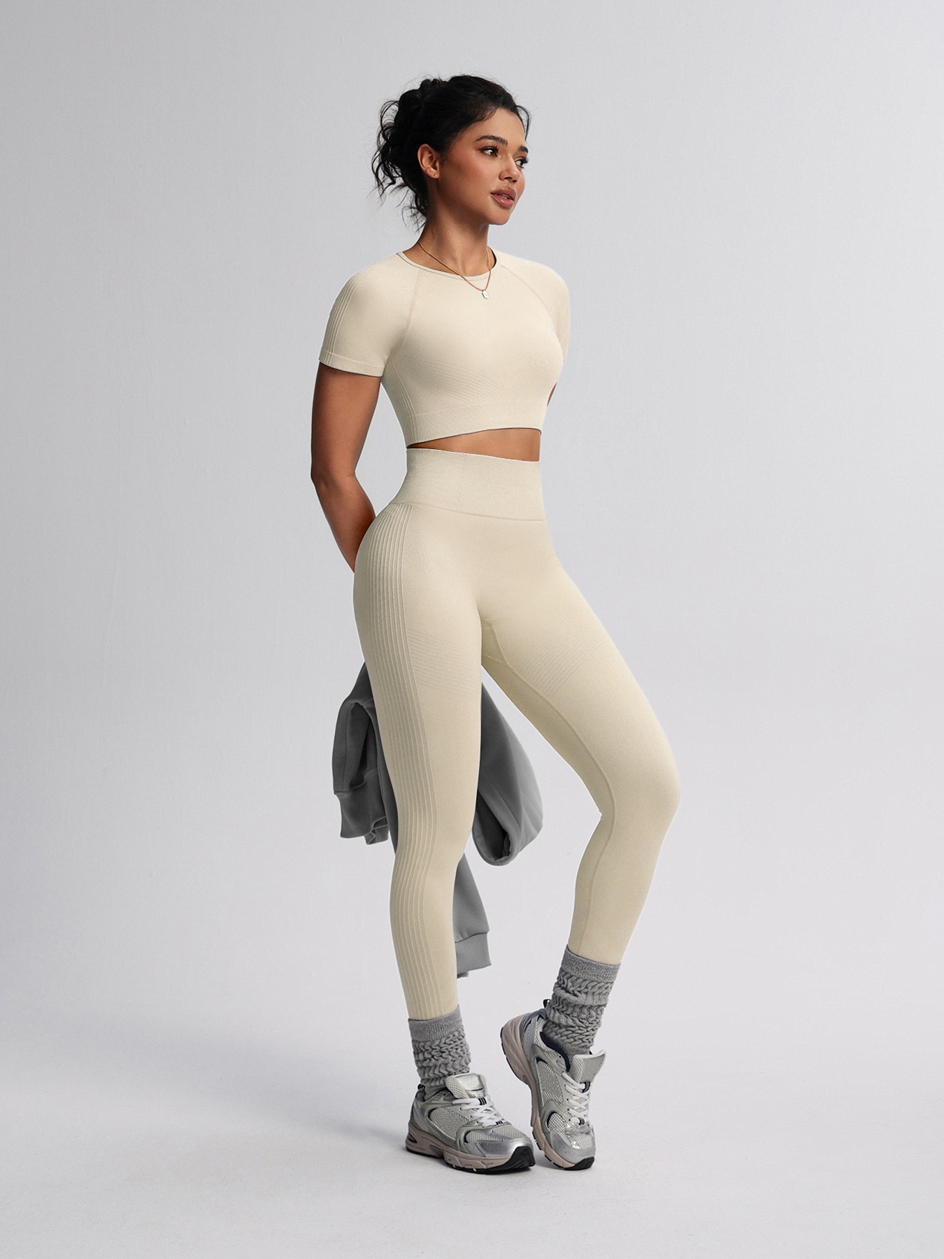 Seamless 2-Piece Workout Outfit, picture 6 of 6
