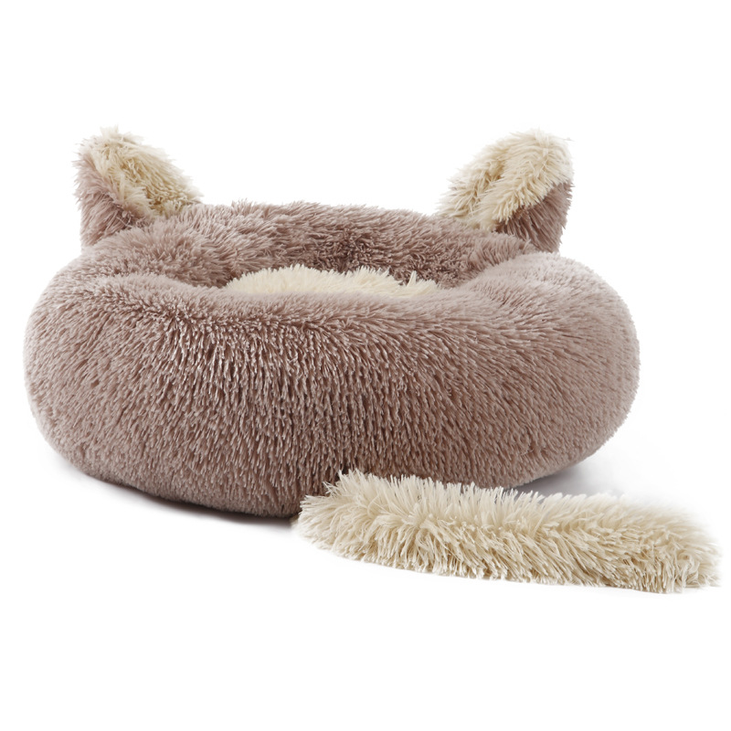 Title 6, Kaninchen Haustier Nest Hundebett im Winter. Ku...