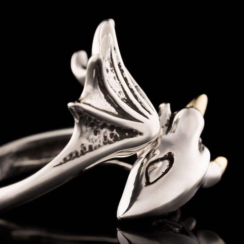 Retro Small Flying Dragon Ring