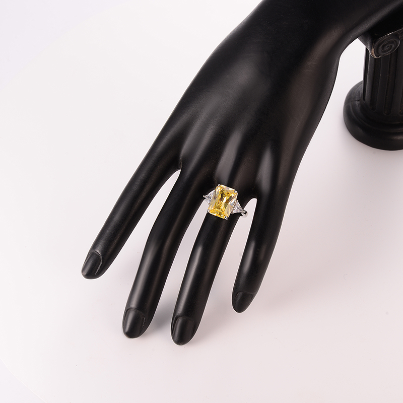 Refers To The Rectangular Car Flat Vintage  Ring