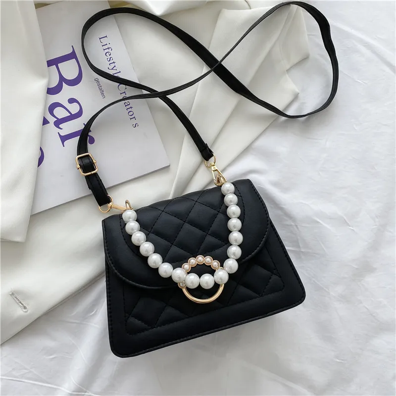 Hand-held Pearl Chain Bag Summer Shoulder Messenger Square Bag - Black