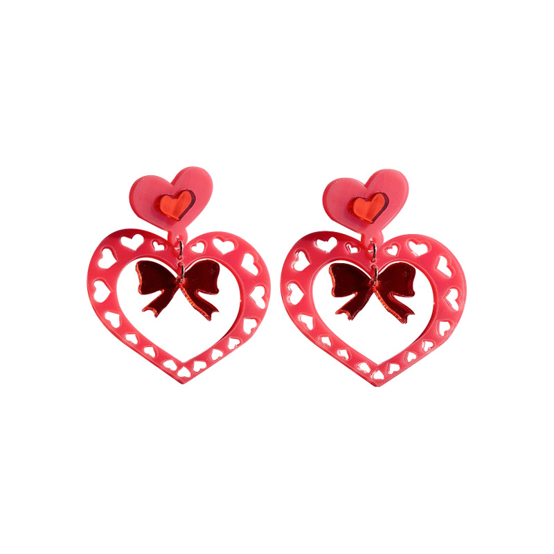 Creative New Hollow Love Earrings