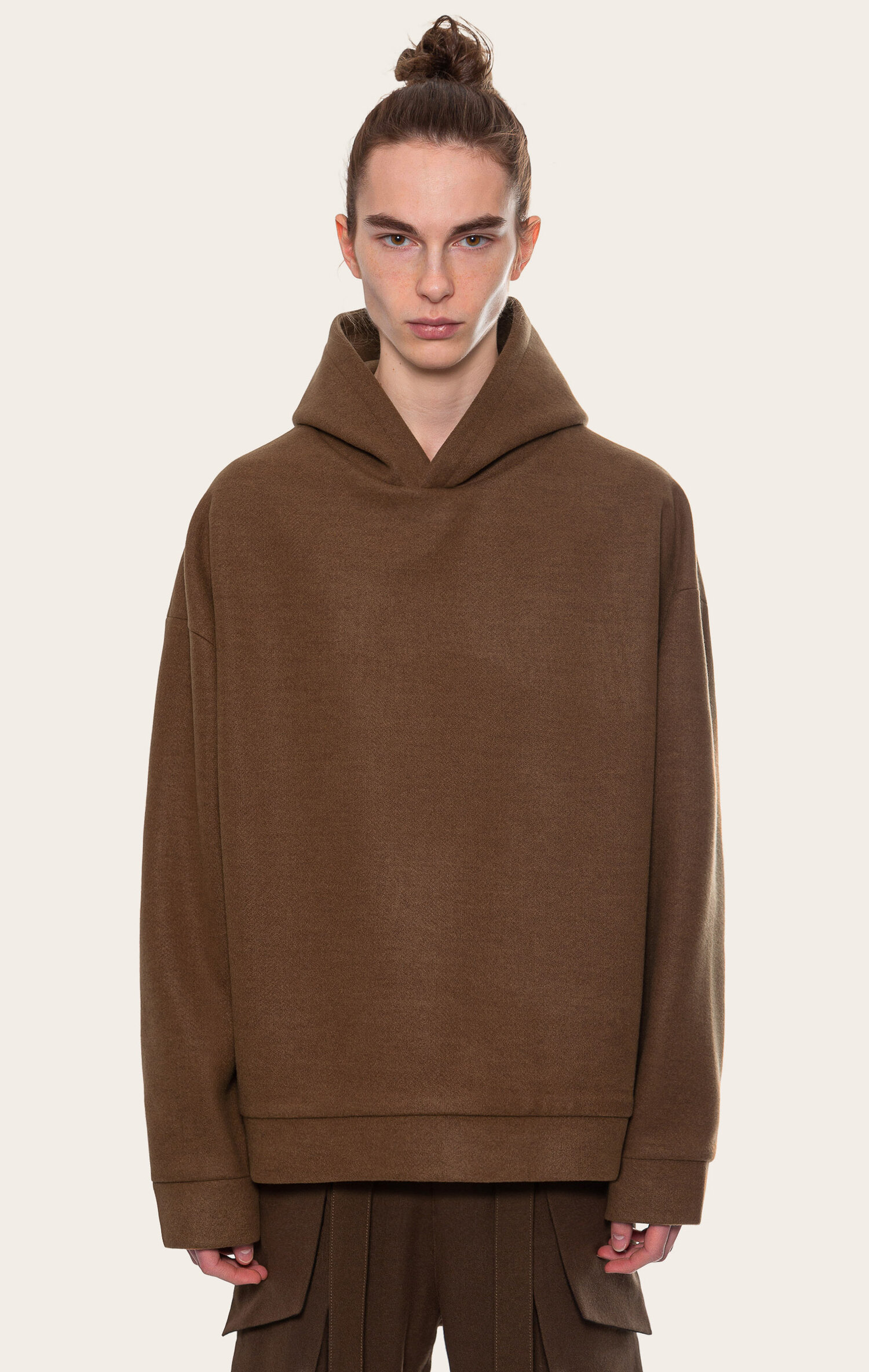 Men's Solid Color Loose Woolen Upright Silhouette Sweater