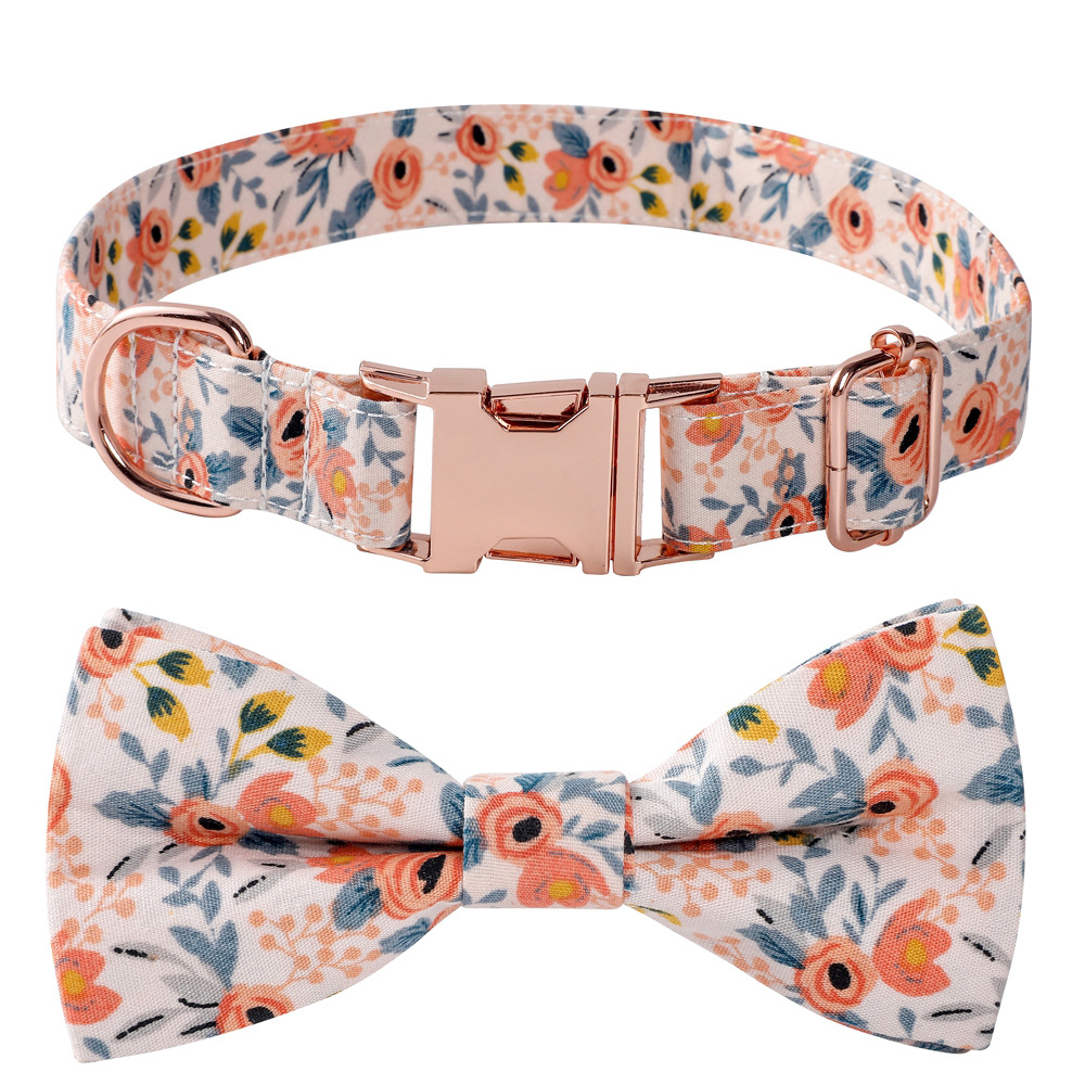 Collier pour chien en coton floral avec boucle en or rose