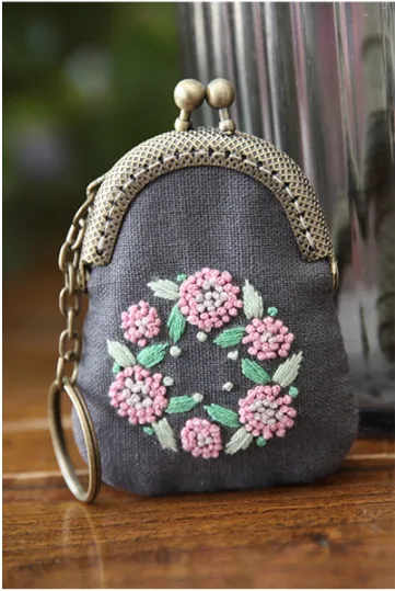 Embroidery Gold Bag Ornaments Creative Making Gifts Women's Fabric Embroidery Kit Sweater Chain Gold - Shop at LoveMi