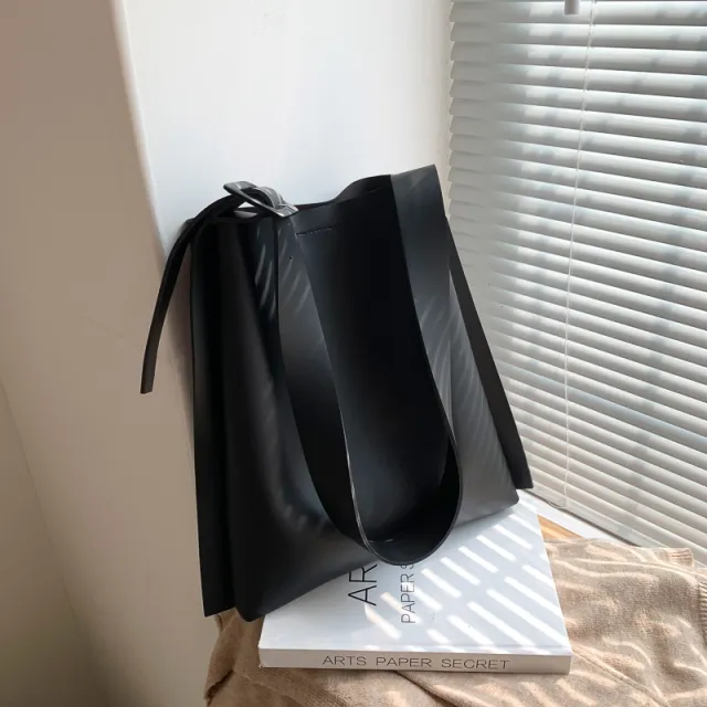 Women's Fashionable And Versatile Single Shoulder Large Capacity Crossbody Bag Black - Shop at LoveMi