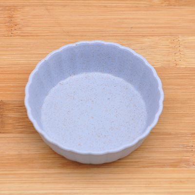 طبق توابل بتصميم حب القمح وأوراق الشجر