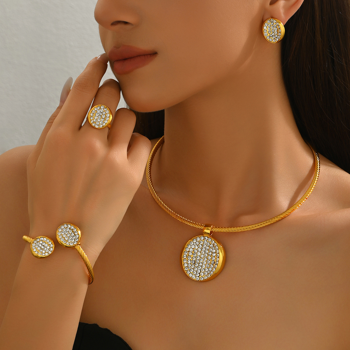 Cross-border Vintage European American Jewelry Set Includes Necklace, Earrings & Bracelet, Geometric Design Inlaid Clear Cubic Zirconia, Round Tag Pen