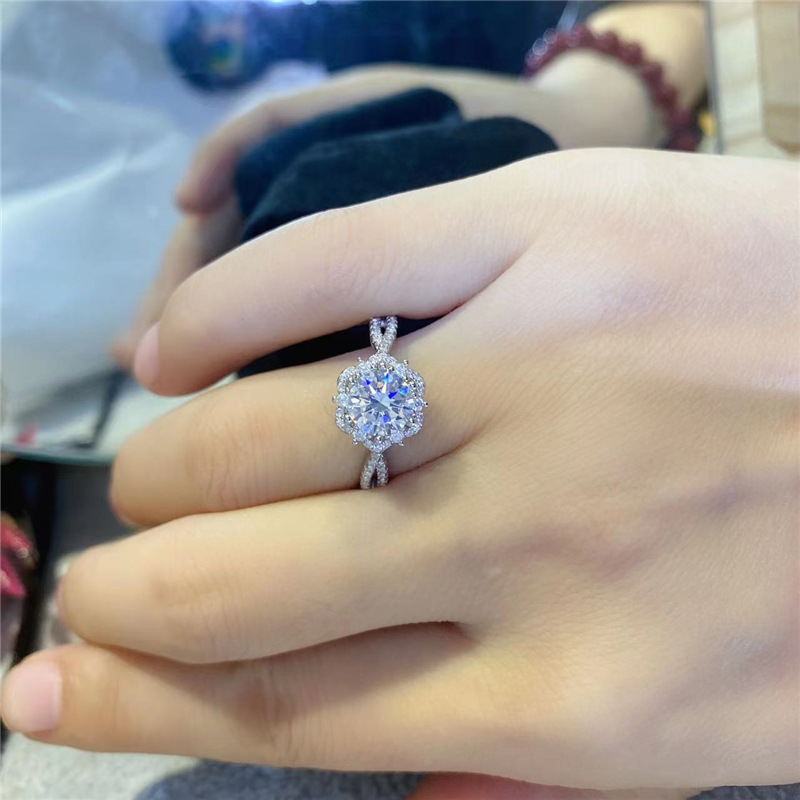 Diamond Luxury Snowflake Stars Seeking Engagement Diamond Ring Finger