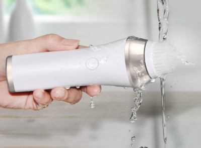 Мини-вращающаяся щетка для очищения пор для лица