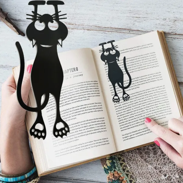 Hollow Kitten Bookmark lifestyle photo 1