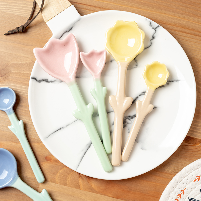 Title 3, Ins Three Dimensional Tulip Shaped Ceramic Spoon