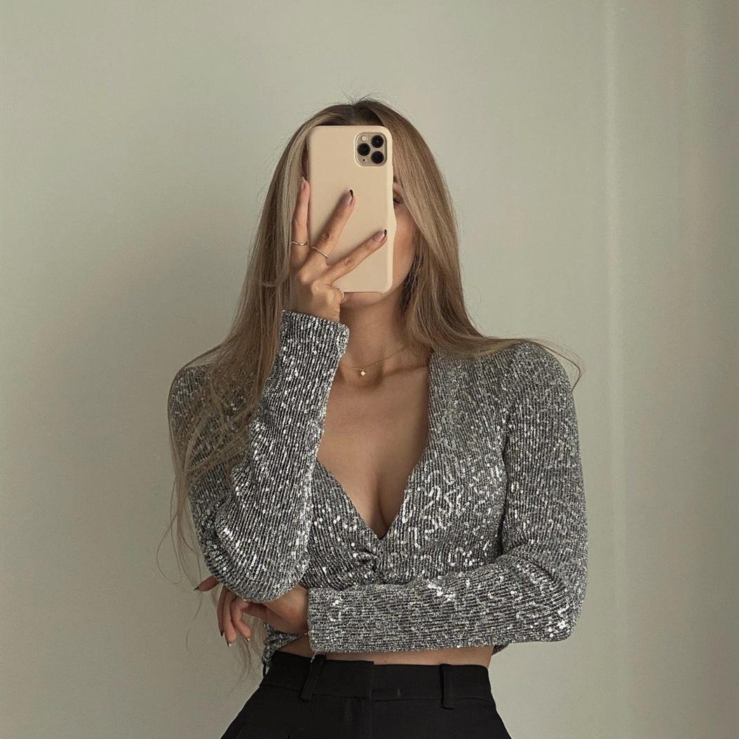 Fashionable Deep V-neck Sequin Inlaid Knot