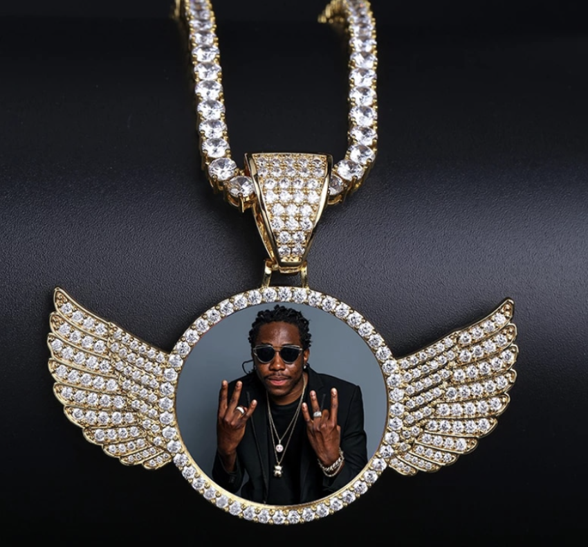 Memory Angel Wings Round Photo Pendant Micro-inlaid Zircon DIY Creative Hip Hop Photo Frame Necklace