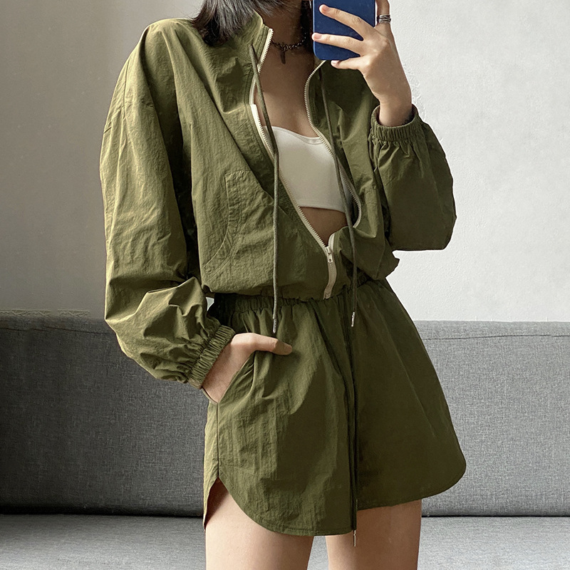Long-sleeved Coat Shorts Two-piece Women's Army Green Zipper Stand-up Collar